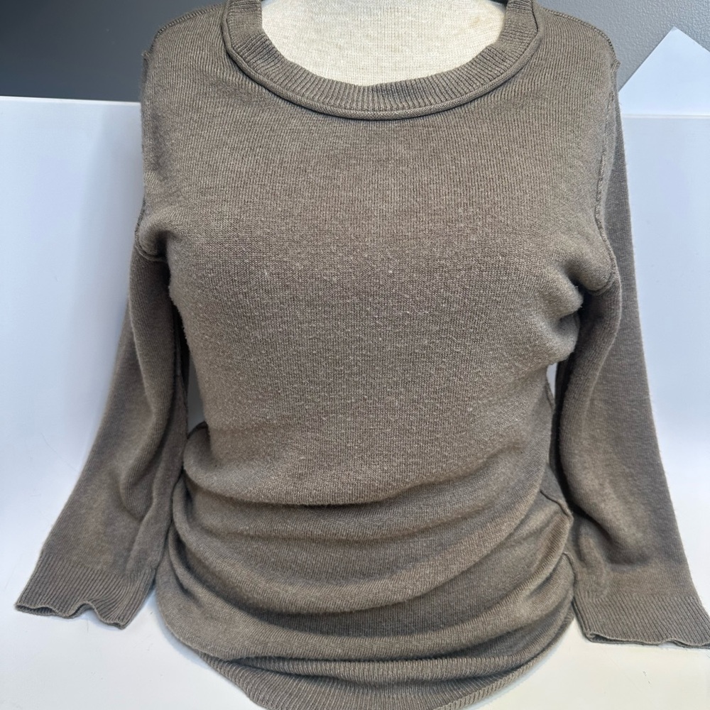 NY& CO Crewneck Taupe Sweater